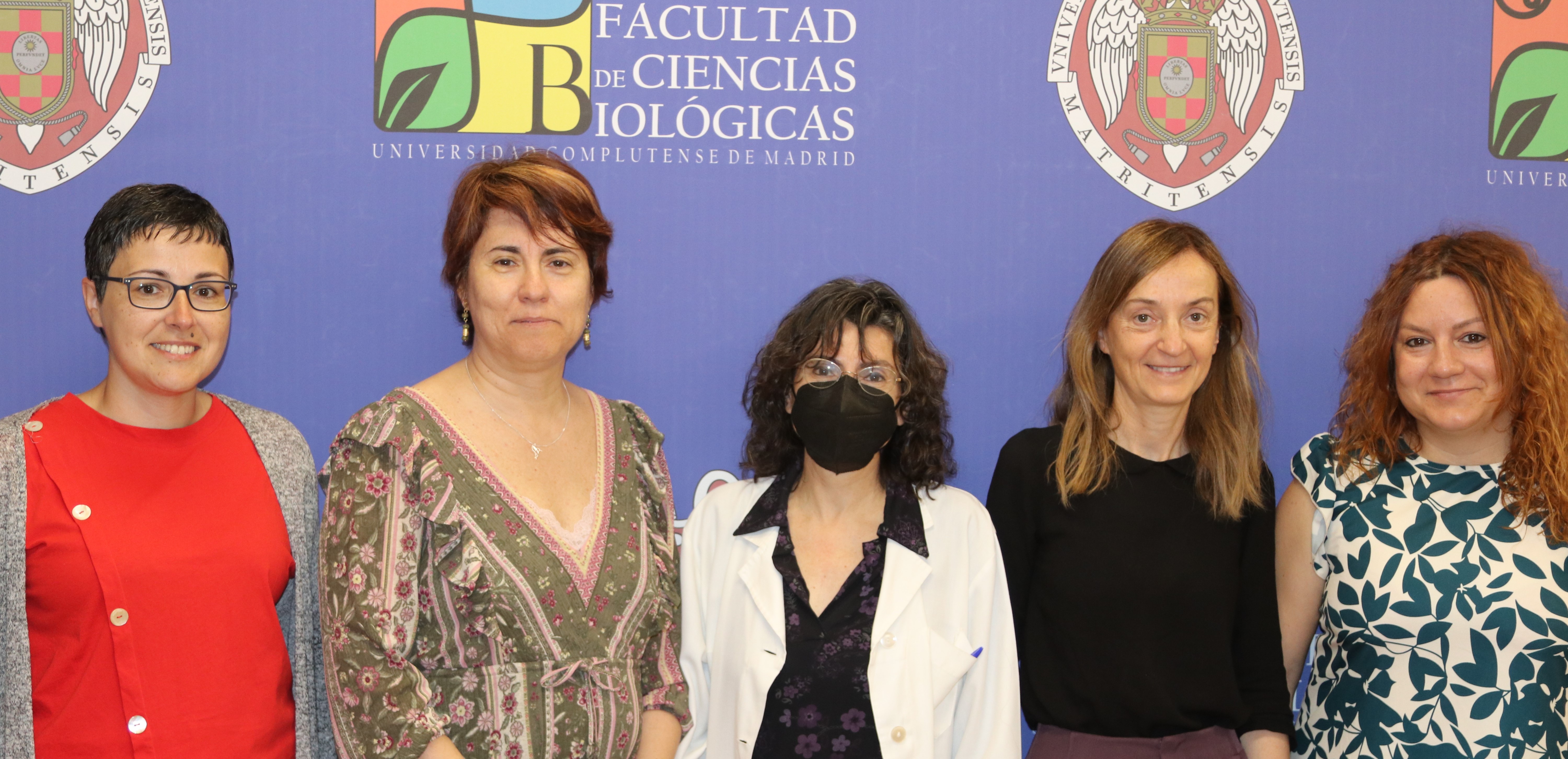 Reunión de las Secretarias Académicas de la Facultad. Bárbara Olmeda (BQyBM), Carmen Callejas (Facultad), Pilar López (BEE), Beatriz Beroiz (GFM) y Carmen Grijota (BioCel) 